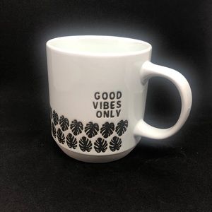 Good Vibes Only mug white
